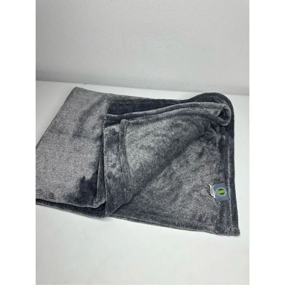 Ecothread Fleece Throw Plush Blanket Gray Size